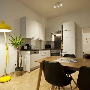 city-apartment-neubaugasse.graz-austria-hotels.com/